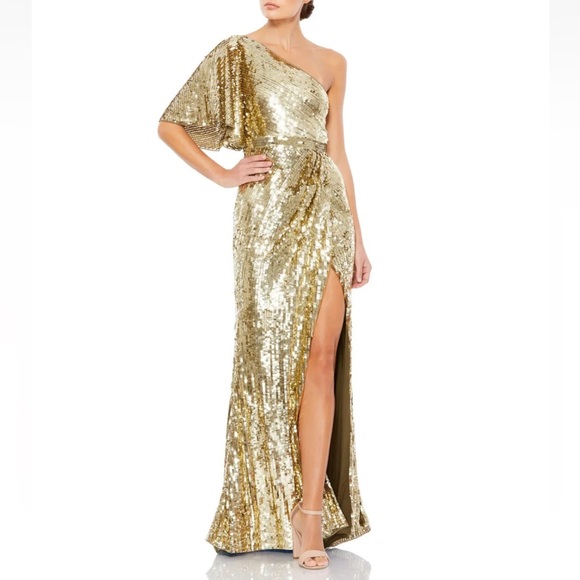 Mac Duggal Gold Sequined One Shoulder Flutter Sleeve High Slit Gown - Reemoly - Picture 1 of 17